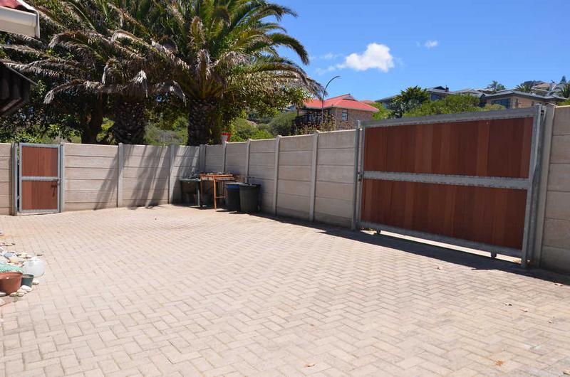 3 Bedroom Property for Sale in Dana Bay Western Cape